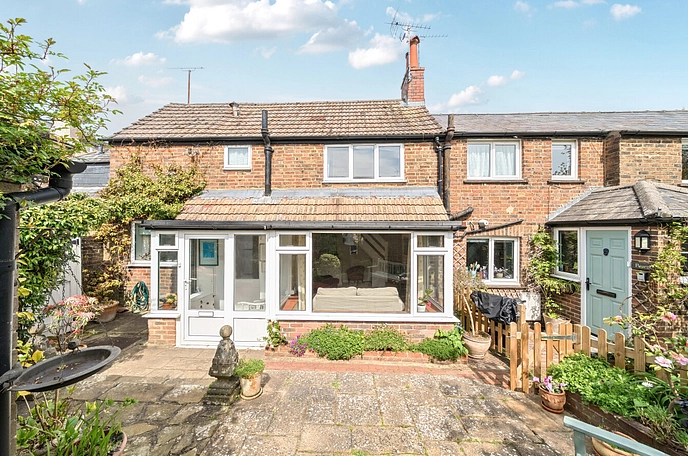 2 bedroom  semi-detached house for sale
