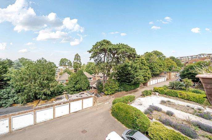 3 bedroom apartment for sale