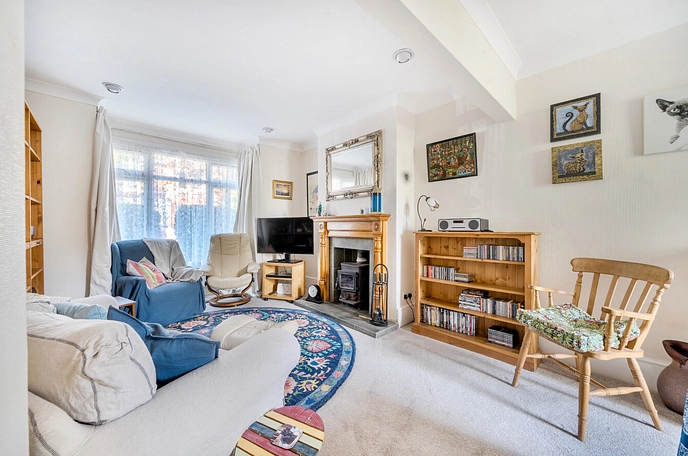 3 bedroom  terraced house for sale
