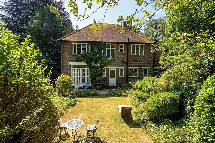 4 bedroom  detached house for sale