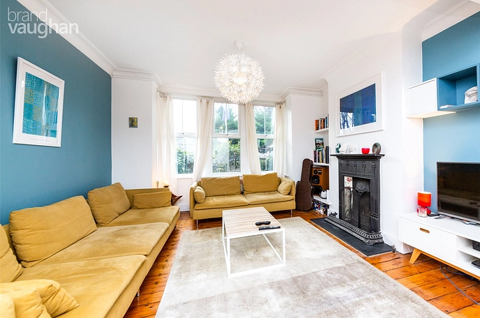 3 bedroom  terraced house to rent
