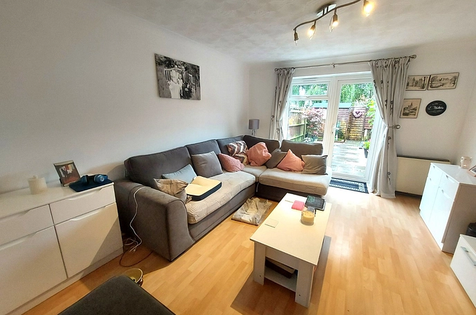 2 bedroom  terraced house to rent