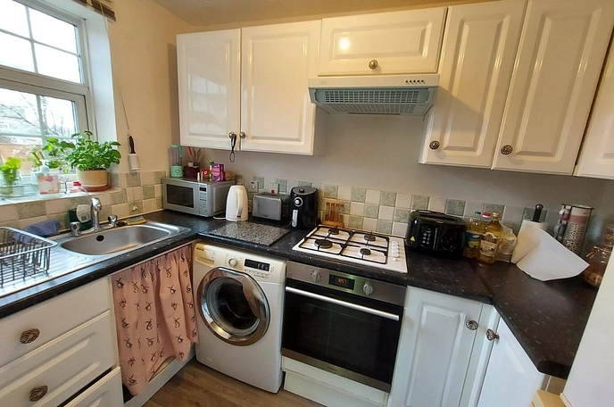 2 bedroom  terraced house to rent