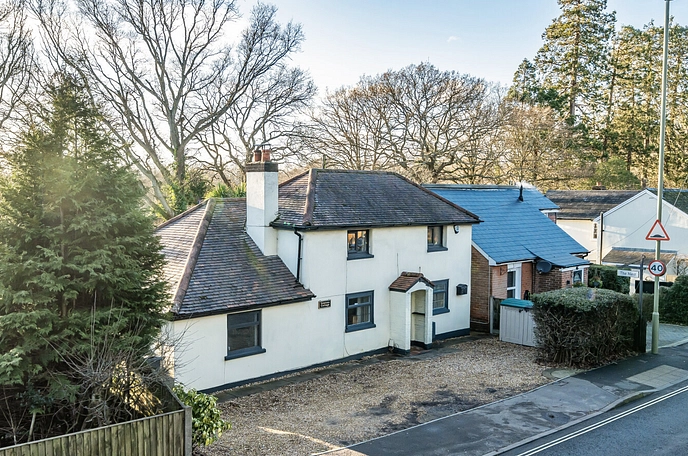 3 bedroom  detached house for sale
