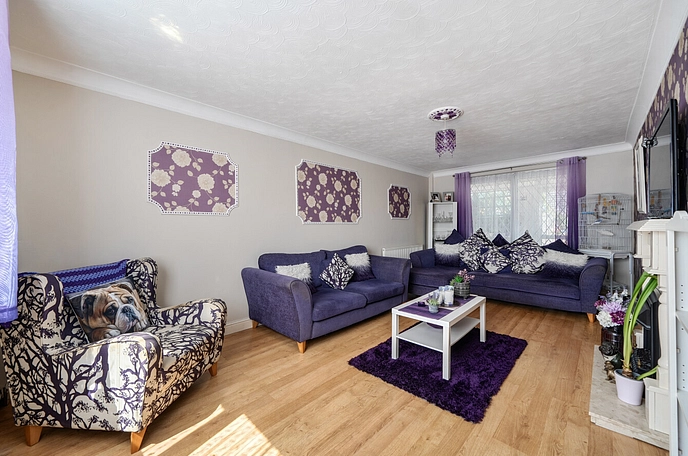 4 bedroom  semi-detached house for sale