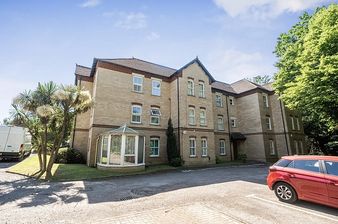 2 bedroom apartment for sale