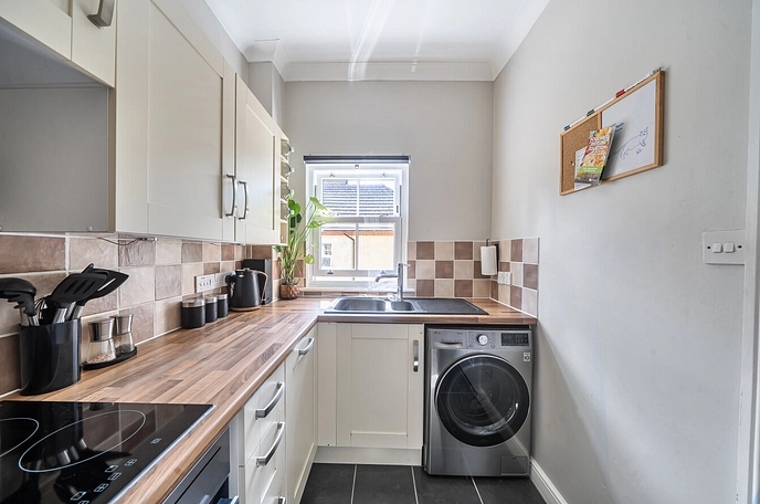 2 bedroom apartment for sale
