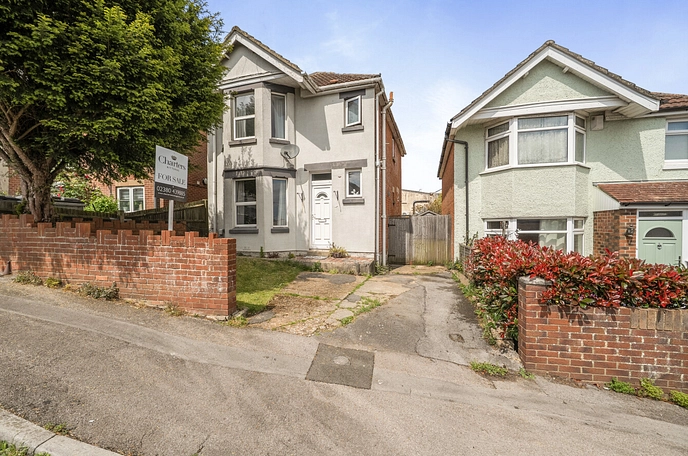 3 bedroom  detached house for sale