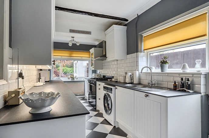 3 bedroom  semi-detached house for sale
