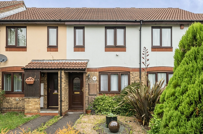 2 bedroom terraced house for sale