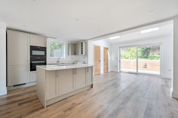 3 bedroom  detached house for sale