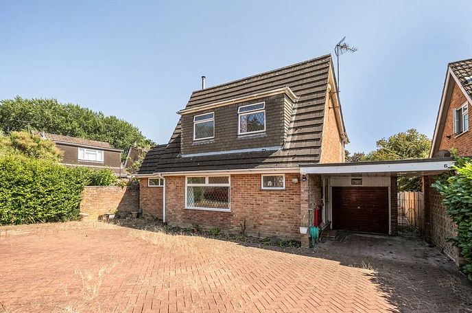 4 bedroom detached house to rent