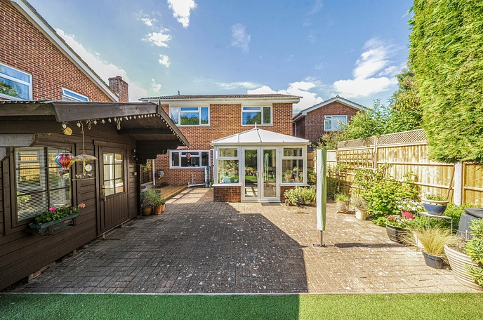 4 bedroom  detached house for sale