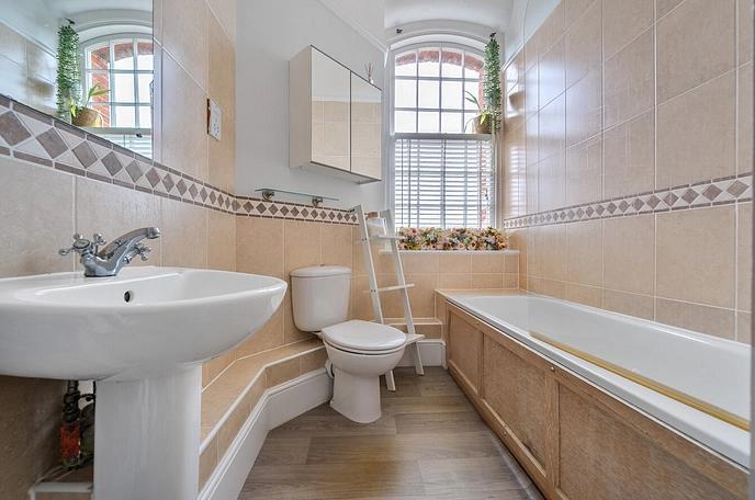 1 bedroom apartment for sale