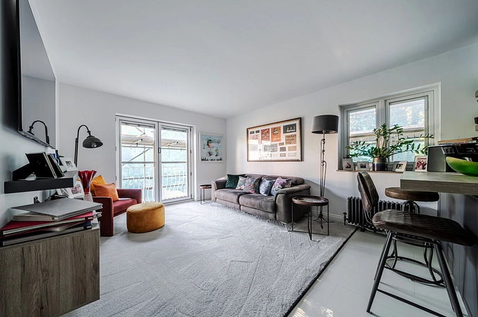 2 bedroom apartment for sale
