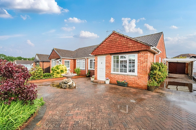 2 bedroom  semi-detached bungalow for sale