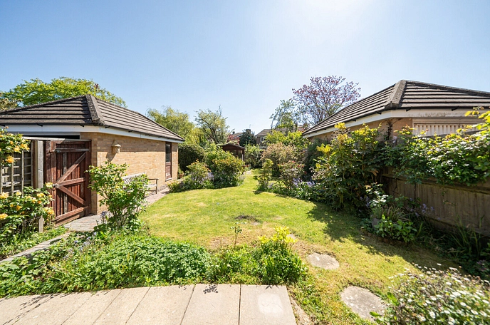 4 bedroom  detached house for sale