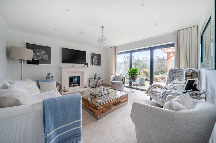 3 bedroom  detached house for sale