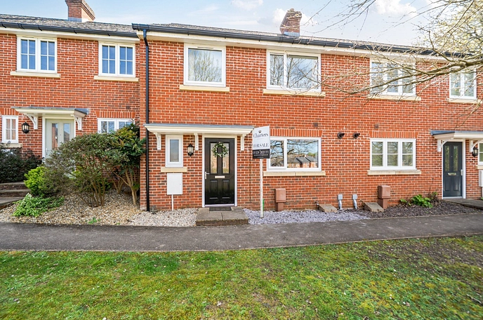 4 bedroom  terraced house for sale