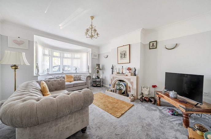 2 bedroom  detached bungalow for sale