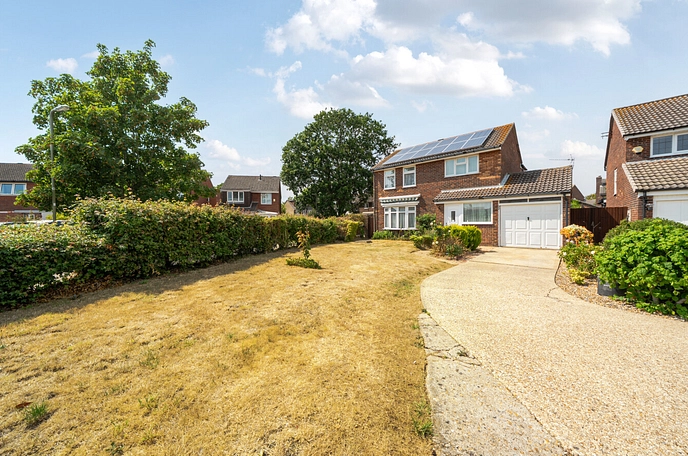 4 bedroom  detached house for sale