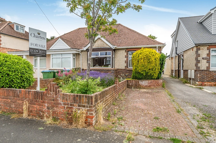 2 bedroom semi-detached bungalow for sale