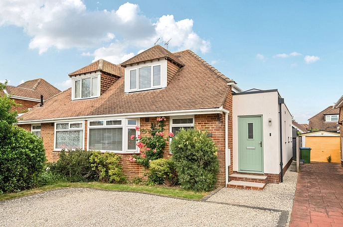 4 bedroom bungalow for sale