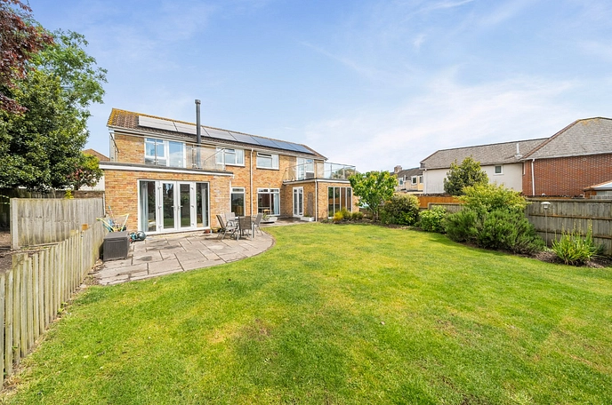 4 bedroom  detached house for sale