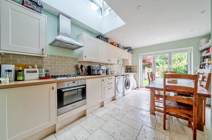 3 bedroom  terraced house for sale