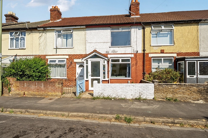 3 bedroom  terraced house for sale