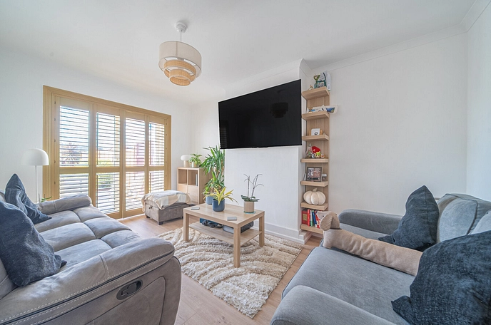 2 bedroom  semi-detached bungalow for sale
