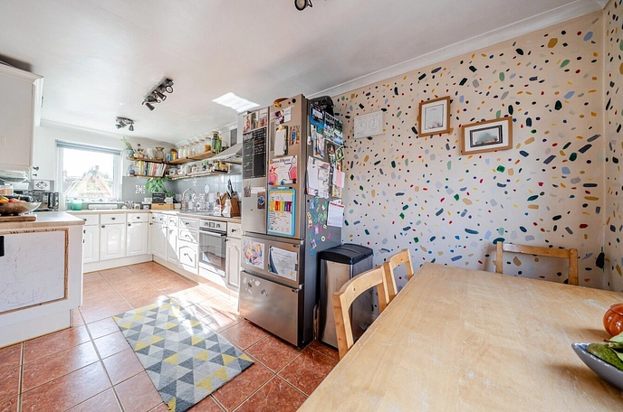 3 bedroom  semi-detached house for sale