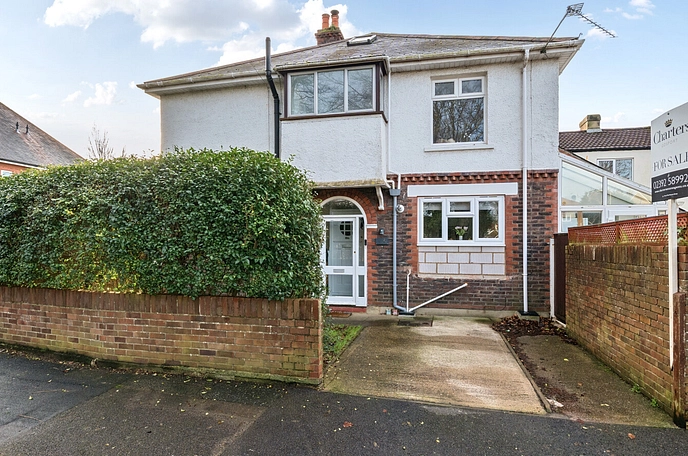 2 bedroom  semi-detached house for sale