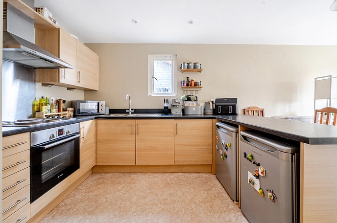 2 bedroom apartment for sale