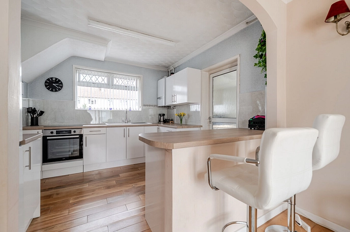 3 bedroom  semi-detached house for sale