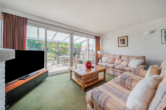 4 bedroom  semi-detached house for sale