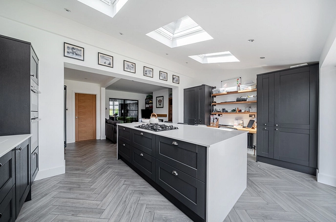 4 bedroom  semi-detached house for sale