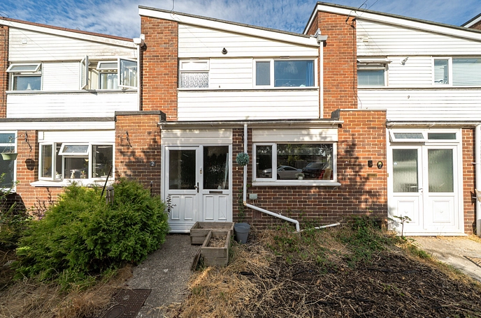 3 bedroom  terraced house for sale