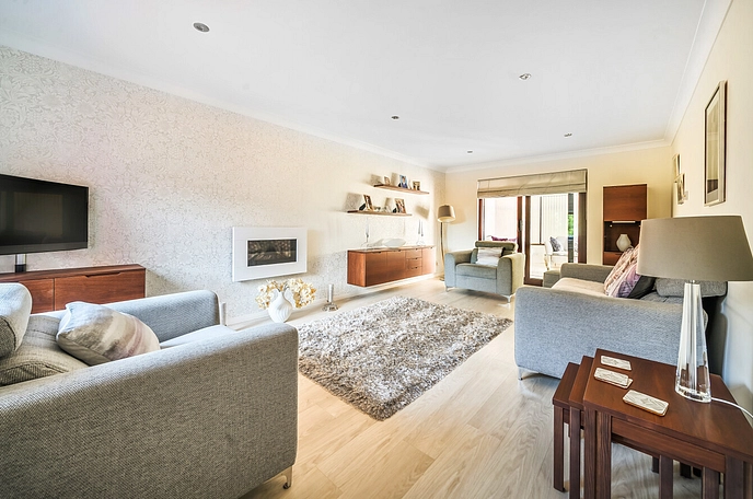 4 bedroom  detached house for sale