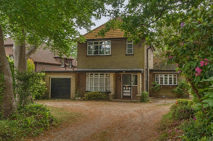 3 bedroom  detached house for sale