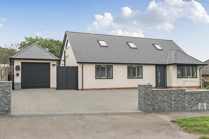 4 bedroom  detached bungalow for sale