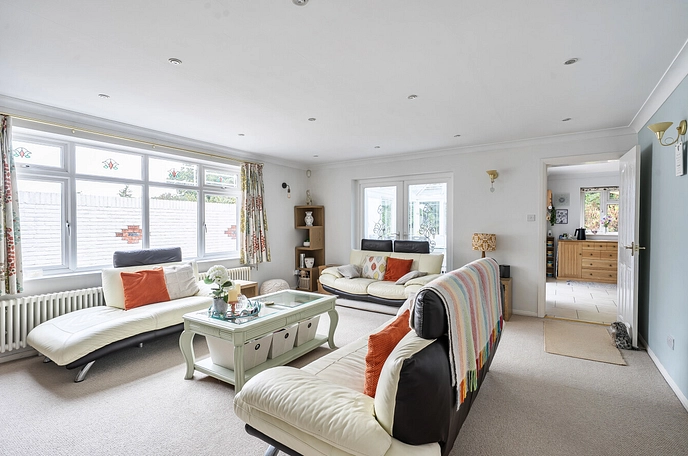 5 bedroom  detached bungalow for sale