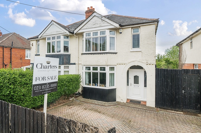 3 bedroom  semi-detached house for sale