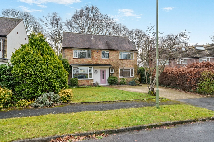 4 bedroom  detached house for sale