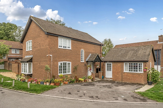 4 bedroom  detached house for sale