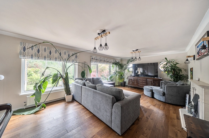 3 bedroom  detached house for sale