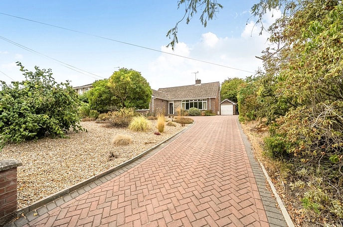 3 bedroom  detached bungalow for sale