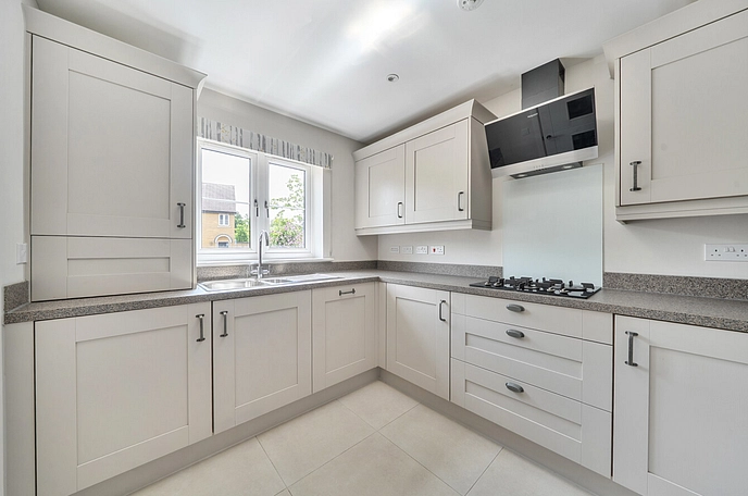 2 bedroom  terraced house for sale