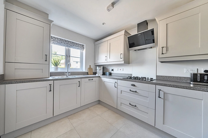 2 bedroom  terraced house for sale