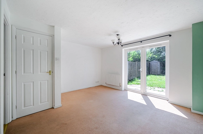 2 bedroom  terraced house for sale